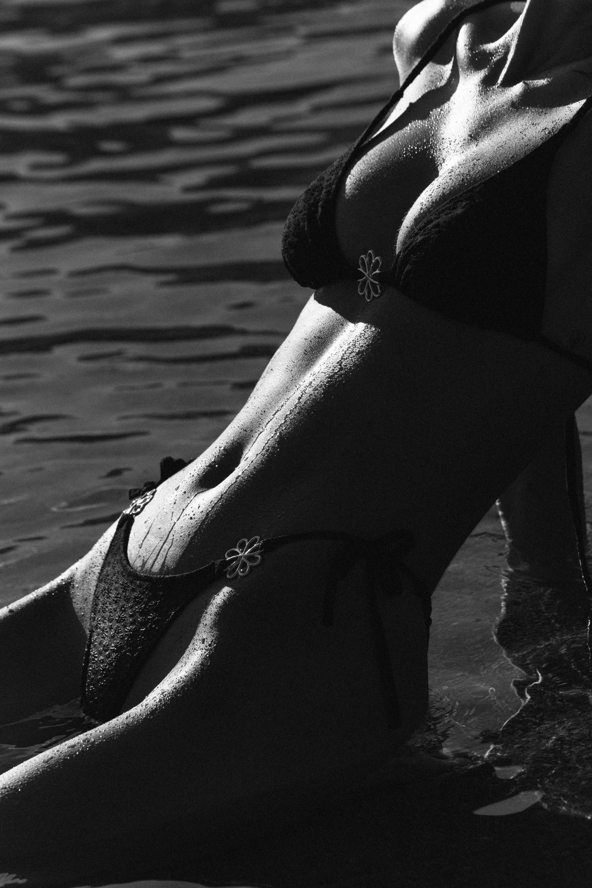 Maillot triangle GIGI | Black blossom - Image 3